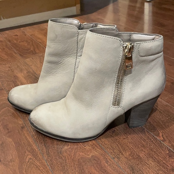 Aldo Ankle Booties - Picture 1 of 3
